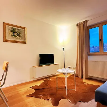 Charmantes - Fuer 2-4 Personen - Modern, Ruhig, Parkplatz Lejlighed Passau