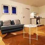 Charmantes - Fuer 2-4 Personen - Modern, Ruhig, Parkplatz Апартаменти Пассау