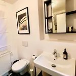 Charmantes - Fuer 2-4 Personen - Modern, Ruhig, Parkplatz Пассау