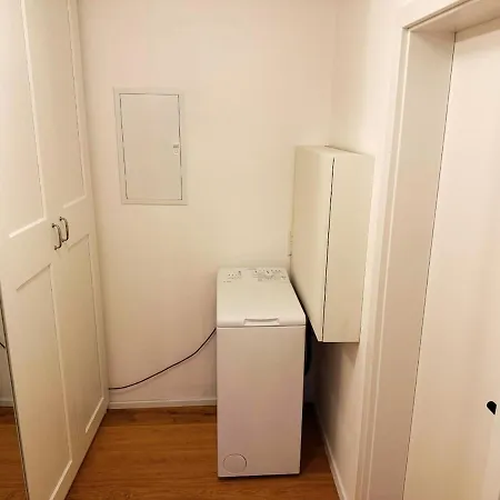 Charmantes - Fuer 2-4 Personen - Modern, Ruhig, Parkplatz Lejlighed