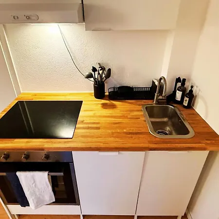 Charmantes - Fuer 2-4 Personen - Modern, Ruhig, Parkplatz