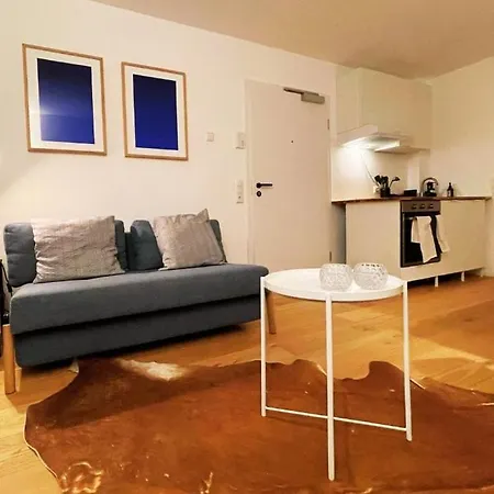 Charmantes - Fuer 2-4 Personen - Modern, Ruhig, Parkplatz شقة باساو