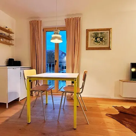 Charmantes - Fuer 2-4 Personen - Modern, Ruhig, Parkplatz باساو