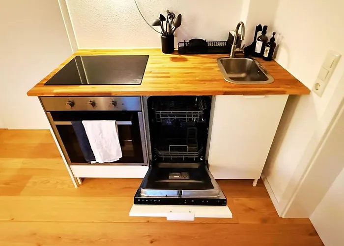 Charmantes - Fuer 2-4 Personen - Modern, Ruhig, Parkplatz Lejlighed