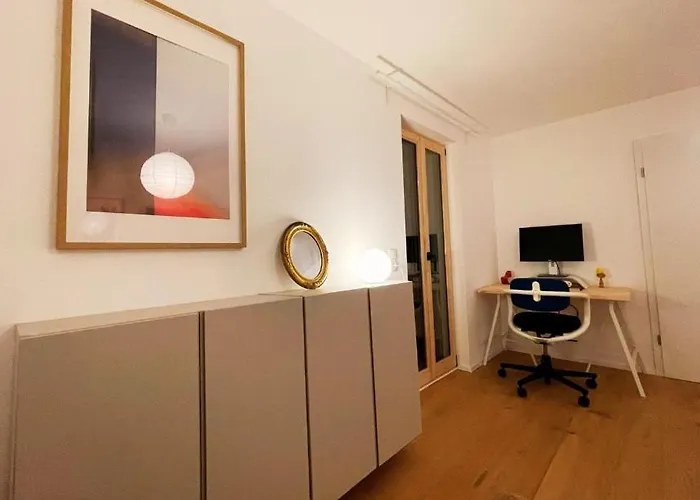 Charmantes - Fuer 2-4 Personen - Modern, Ruhig, Parkplatz